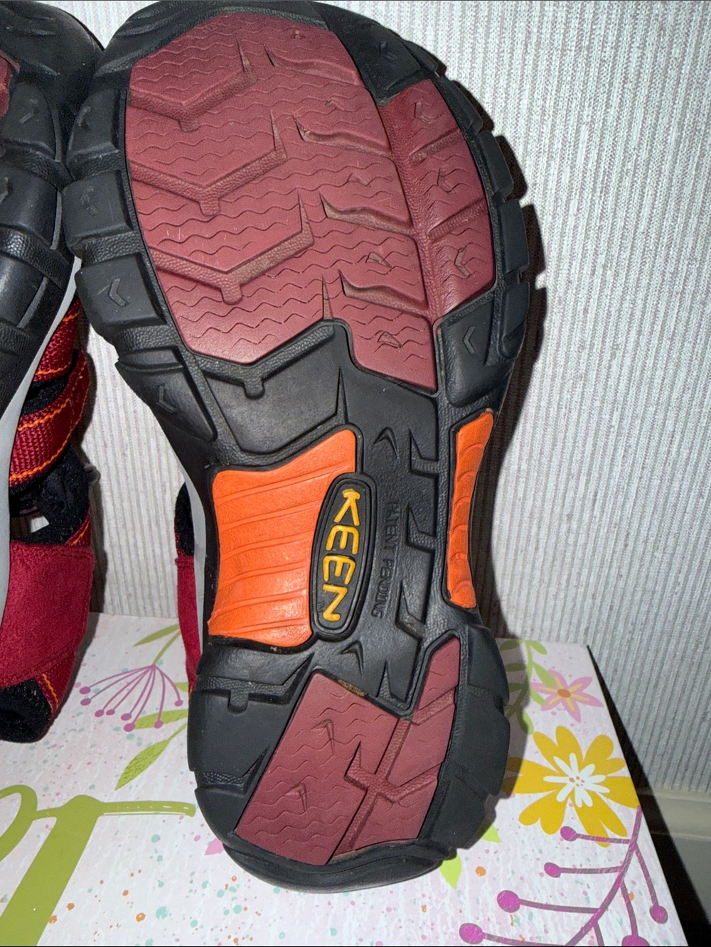 Kids Keen Red Closed-Toe Outdoor Sandals - Picture 6 of 9